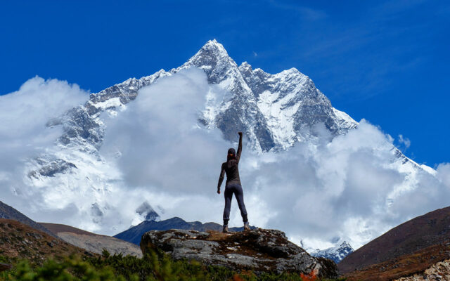 Linda vista durante o trekking para o Monte Everest Base Camp